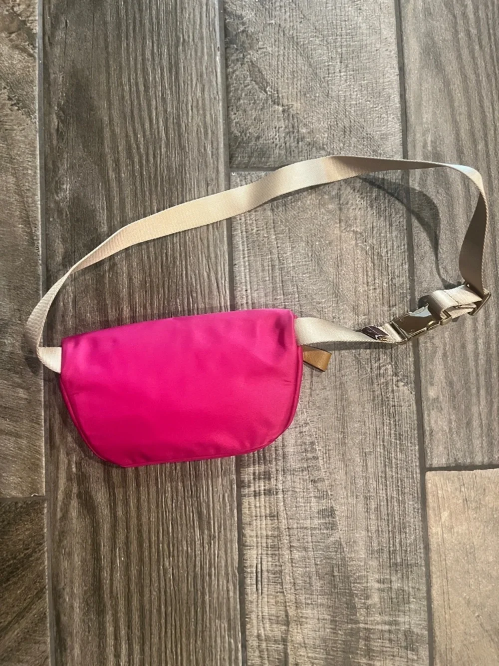 NWOT Michael Kors Hot Pink Nylon Belt Bag with Neutral Strap